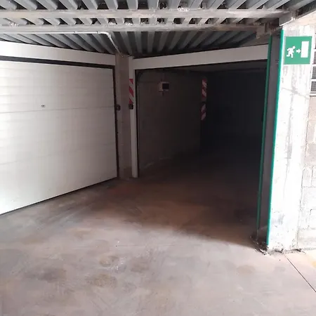 Апартаменты Inside Lerici, Free Parking Леричи