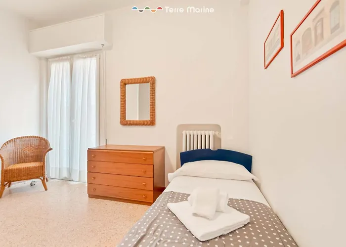 Inside Lerici, Free Parking * Lerici